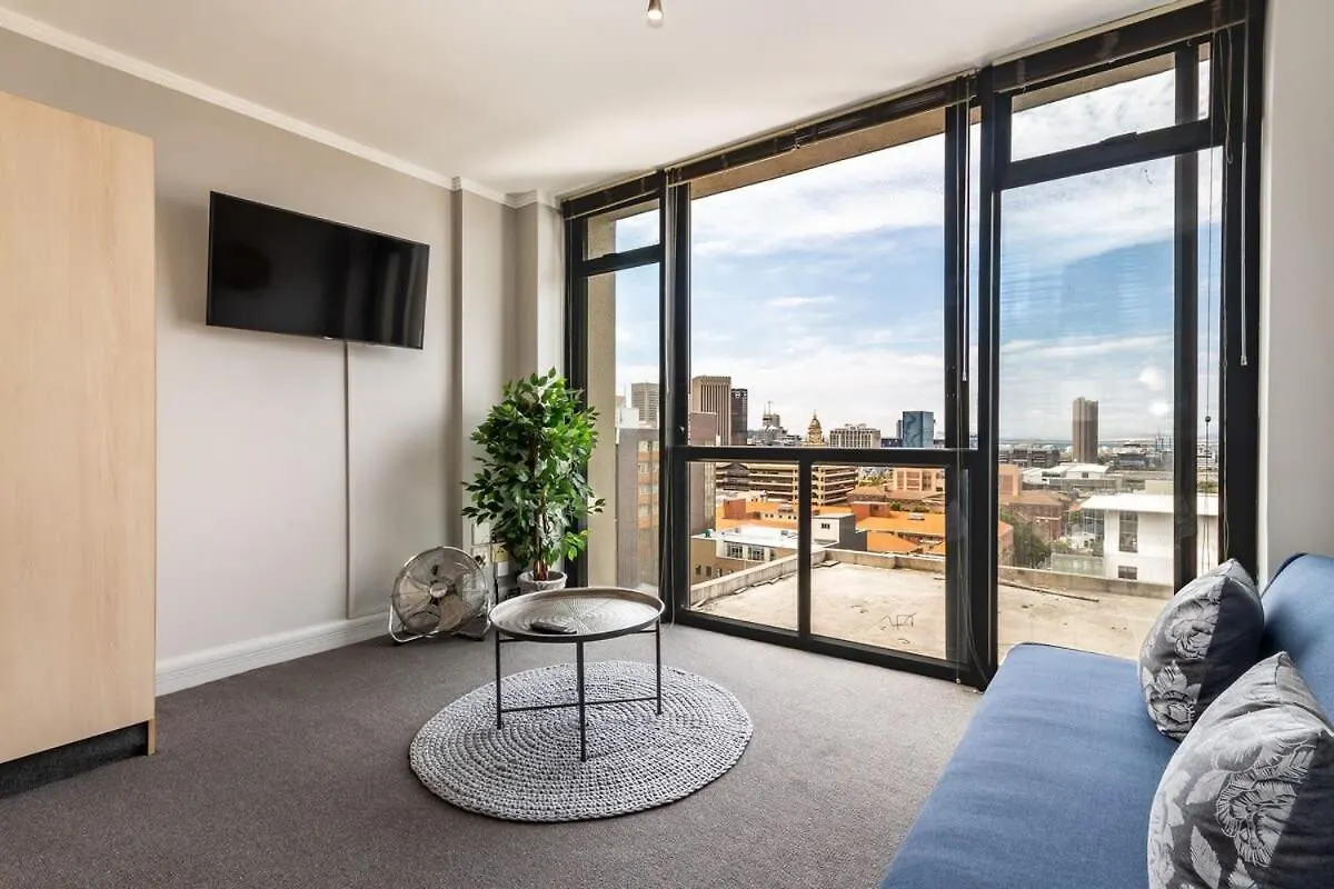 Four Seasons City Apartment 1202: Onsite Parking, Roof Top Pool & Gym Κέιπ Τάουν 0*,  Νότια Αφρική
