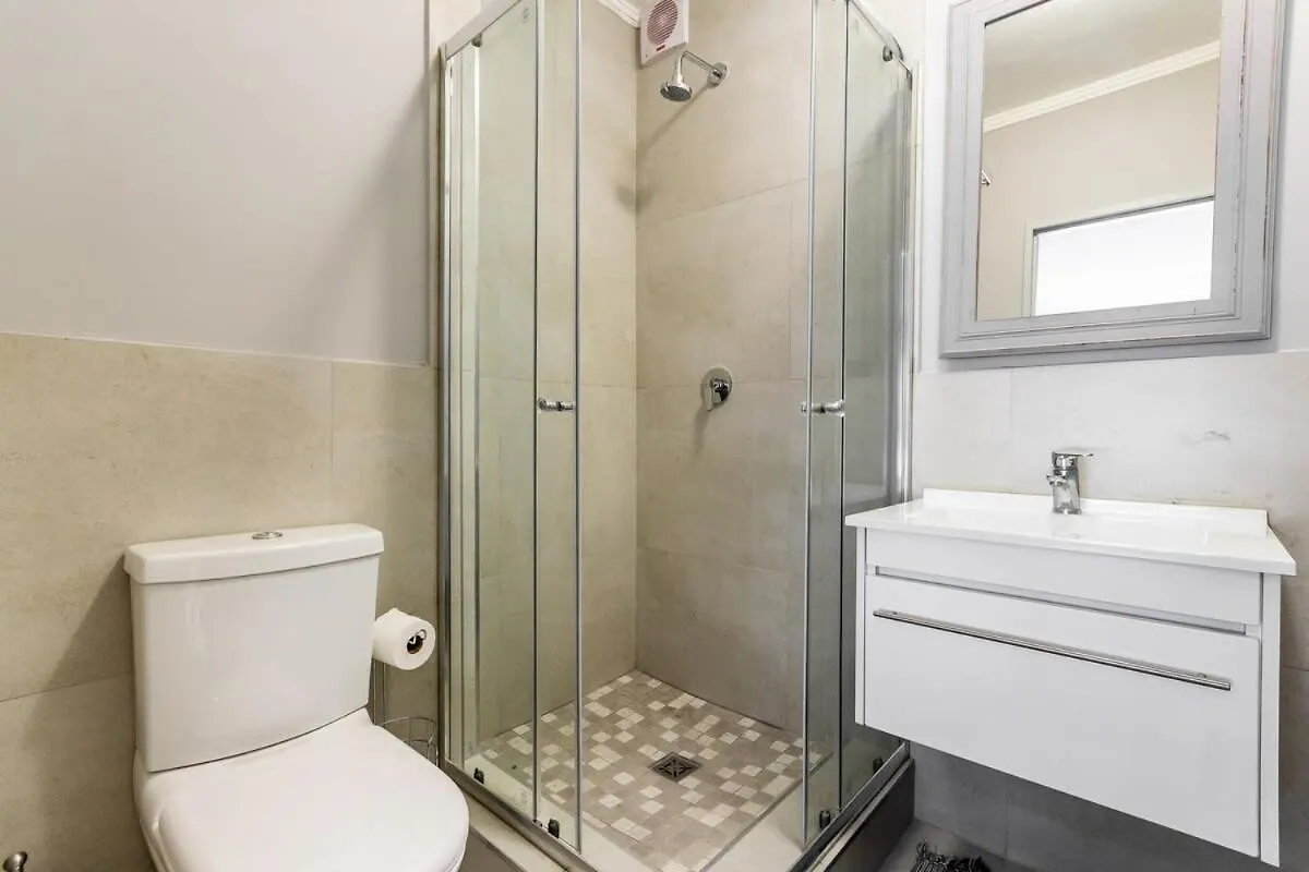 Four Seasons City Apartment 1202: Onsite Parking, Roof Top Pool & Gym Κέιπ Τάουν